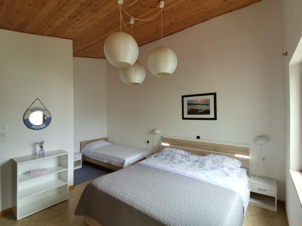 Apartment Studio Zvonka Zambratija  Eksteriør billede